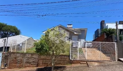 Casa com muito pátio em Santa Cruz do Sul