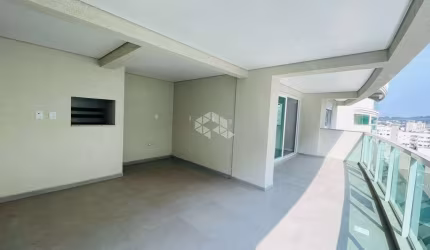 APARTAMENTO CENTRAL COM DOIS DORMITÓRIOS