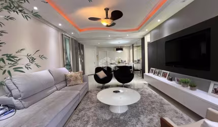 Apartamento no Centro com ampla sacada e 03 dormitórios (01 suíte)