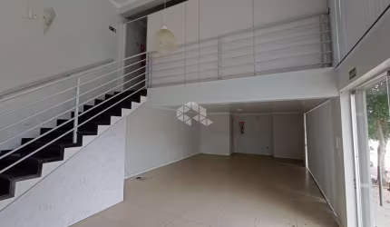 Prédio Comercial no centro de Vera Cruz, com 4 andares