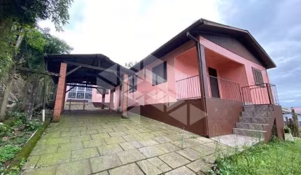 Casa com 2 dormitórios e pátio em Santa Cruz do Sul