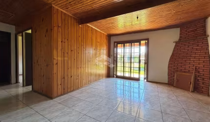 CASA COM 03 DORMITÓRIOS NO ARROIO GRANDE
