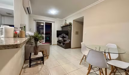 APARTAMENTO SEMIMOBILIADO COM 02 DORMITÓRIOS NO CENTRO