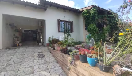 Casa com 3 dormitórios no bairro Aliança em Santa Cruz do Sul