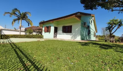 Casa com 3 quartos à venda na Reverendo Adolfo Ungaretti, 601, Chácara das Flores, Santa Maria, 173 m2 por R$ 700.000