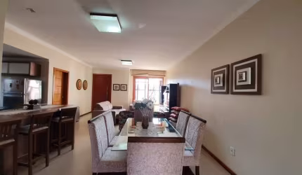 Excelente casa com 3 dormitórios A VENDA