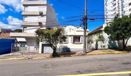Casa a venda no centro por apenas 360 mil