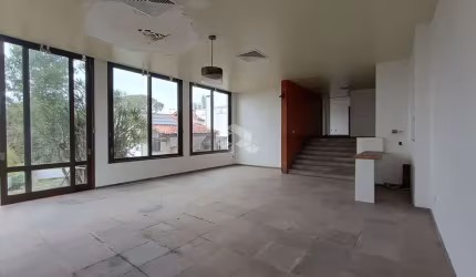 Casa com 528 m² e 4 quartos à venda na Vila Assunção.