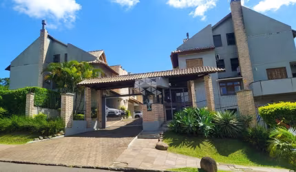 Casa em condominio n Cristal, 3 quartos, lareira, churraqueira e piscina, 180m2
