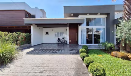 Casa a venda com 3 suítes em Xangrilá