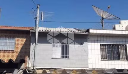 SOBRADO A VENDA  -  VILA PORTUGUESA