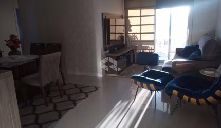 APARTAMENTO COM 3 QUARTOS SENDO 1 SUÍTE, E 1 VAGA DE GARAGEM NO BAIRRO BARREIROS, EM SÃO JOSÉ/SC.