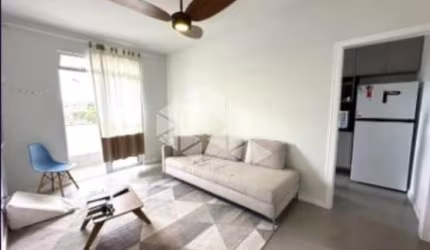 APARTAMENTO COM 2 QUARTOS NO BAIRRO CAMPINAS, EM SÃO JOSÉ/SC.