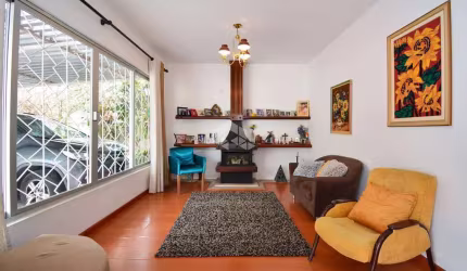 CASA RESIDENCIAL À VENDA COM 5 QUARTOS SENDO 2 SUÍTES E 2 VAGAS DE GARAGEM NO BAIRRO CANTO EM FLORIANÓPOLIS/SC
