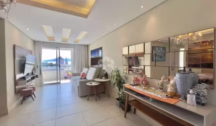 APARTAMENTO COM 2 QUARTOS SENDO 01 SUÍTE, E 02 VAGAS DE GARAGEM NO BAIRRO CANTO, EM FLORIANÓPOLIS/SC.