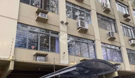 Sala comercial 25,50 m² de área útil privativa, próximo a escola e comércio local