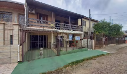 Casa na Vila Farrapos com 3 dormitórios e suite