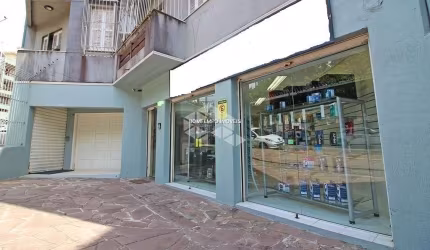 Loja comercial 223m² área útil. Av. Ijuí esquina Av. Taquara. Bairro Petrópolis.