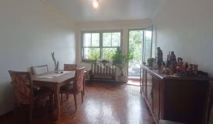Apartamento Ensolarado de 03 Dormitórios/Quartos. 77m² privativo.Sacada.