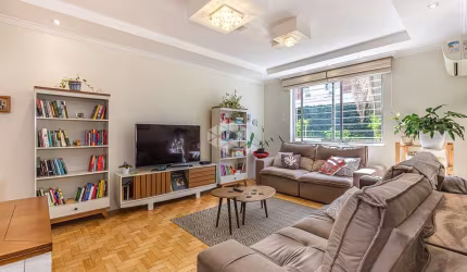 Apartamento 112,39m2 de área útil. 3 dormitórios semi-mobiliado no Bairro Rio Branco