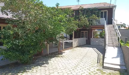 Crédito Real  vende  Pousada familiar em Ponta das Canas Florianópolis/SC