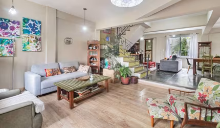 Incremente sua Vida com Luxo e Conforto à Beira do Rio Guaíba!