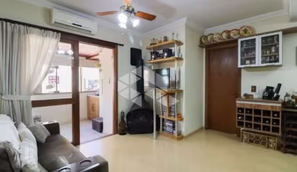 Apartamento Mobiliado 2 Dormitórios + 01 dependência, c/suíte, 02 vagas - Petrópolis