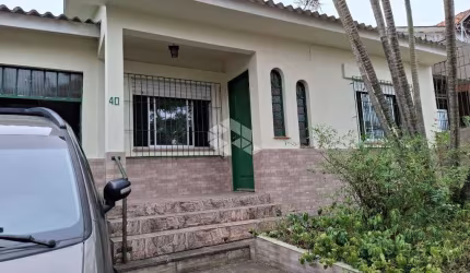 Casa alvenaria no bairro Bom Jesus em Porto Alegre