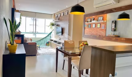 Apartamento à venda com 2 quartos, 57 m², 1 vaga