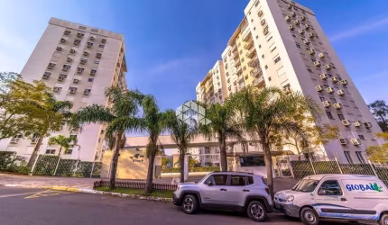 Apartamento semi mobiliado com 2 dormitórios e 1 vaga