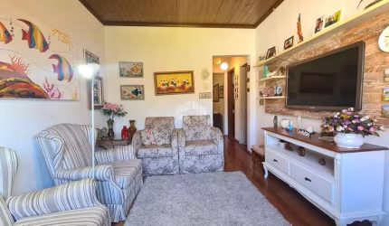 Casa com 4 dormitórios no Morro Santa Tereza