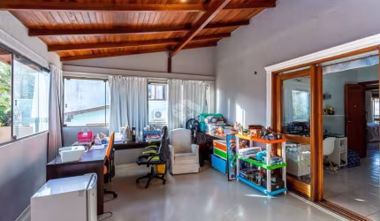 Casa em condomínio no Moutain Ville na Hípica em Porto Alegre