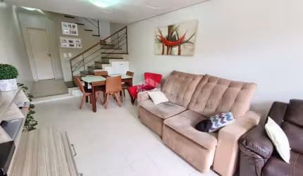 Casa em condomínio 3 dormitórios em Teresópolis