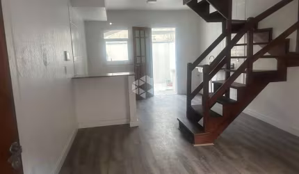 Casa em  condominio desocupada com 3 dormorios no Bairro Camaqua na zona Sul do Porto Alegre/RS