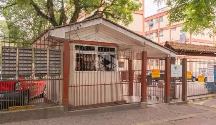 Apartamento a venda na Travessa Escobar com 50 m², 2 dormitórios e vaga rotativa