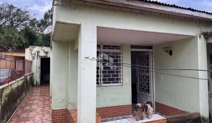 Vende se casa duas casas 140.000,00 , bairro Augusta