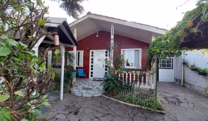 Casa de 03 dormitórios em Alvorada no Passo do Feijó.