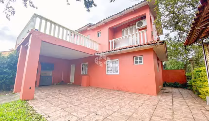 Casa com 02 dormitórios no jardim Algarve em Alvorada.