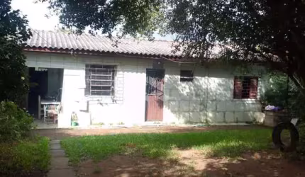 Casa com 03 dormitórios no bairro Cecilia em Viamão.