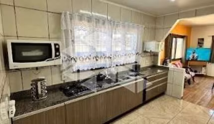 CASA 3 DORMITÓRIOS SANTA CECILIA - VIAMÃO