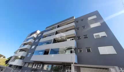 Vende excelente apto no Panazzolo 3 dormitórios 1 suíte.