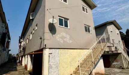Sobrado com 2 dormitório, sala e banheiro , cozinha  com churrasqueira e garagem no bairro desvio ri