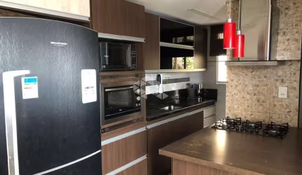 Apartamento de 2 quartos semi mobilhado com 43 metros de área privativa, com uma vaga de garagem