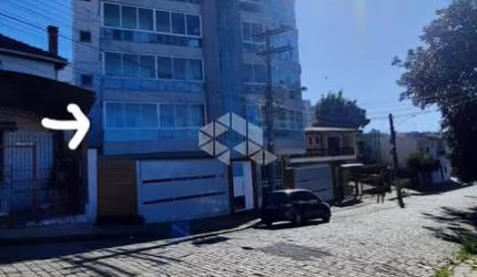 Apartamento 2 dormitórios,  sacada com churrasqueira, elevador, 1 vaga no Rio Branco