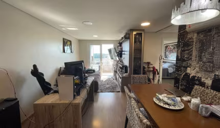 Apartamento com 02 dormitórios no bairro Sagrada Família em Caxias do Sul/RS