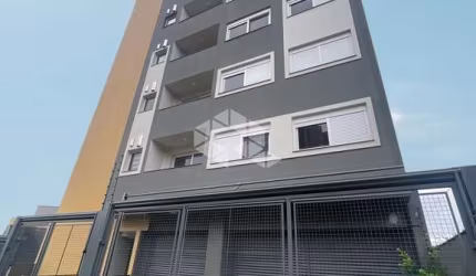 02 DORMITÓRIOS SENDO 01 SUÍTE NO BAIRRO SÃO LEOPOLDO EM CAXIAS DO SUL