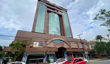 Sala Comercial de 80m² com 2 vagas de garagem no bairro Menino Deus