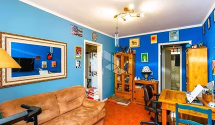Apartamento1 dormitório com sacada e elevador no Centro Histórico!