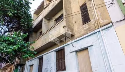 Prédio inteiro com 660 metros a venda no Bairro Cidade Baixa.