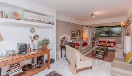 Apartamento com 3 dormitórios, 1 suíte, 3 vagas de garagem, Petrópolis, Porto Alegre, RS